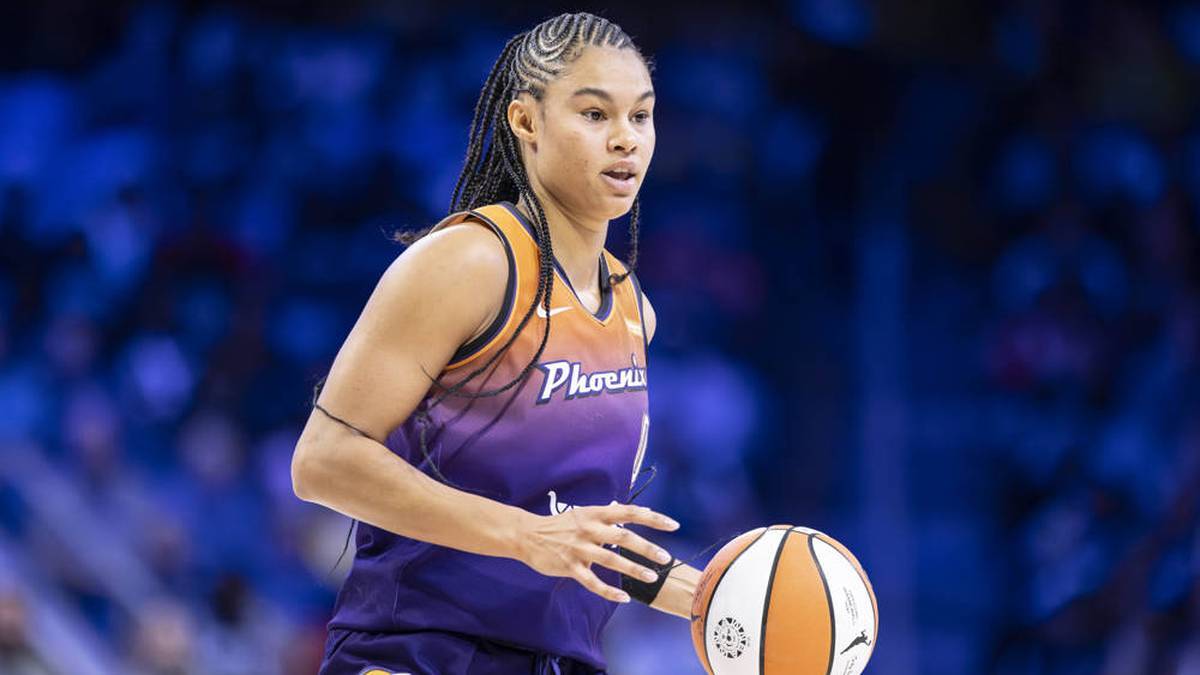 Satou Sabally is Eagerly Awaiting the Playoffs in the WNBA
