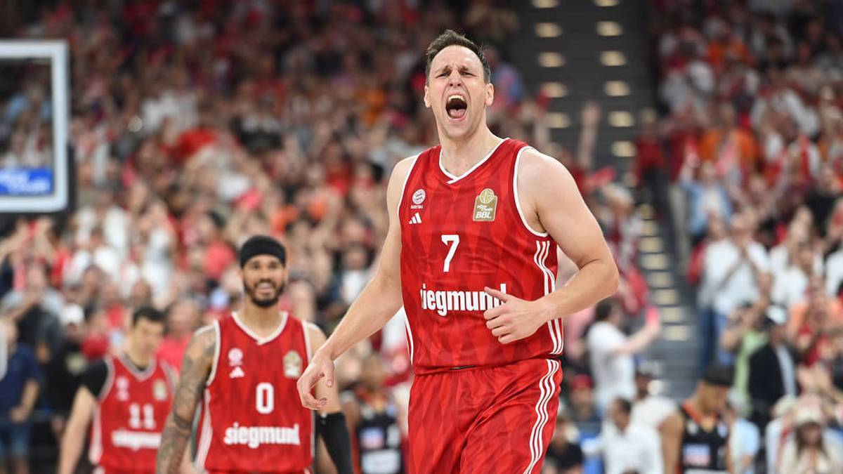 FC Bayern's basketball players open the new season in BMW Park against Science City Jena