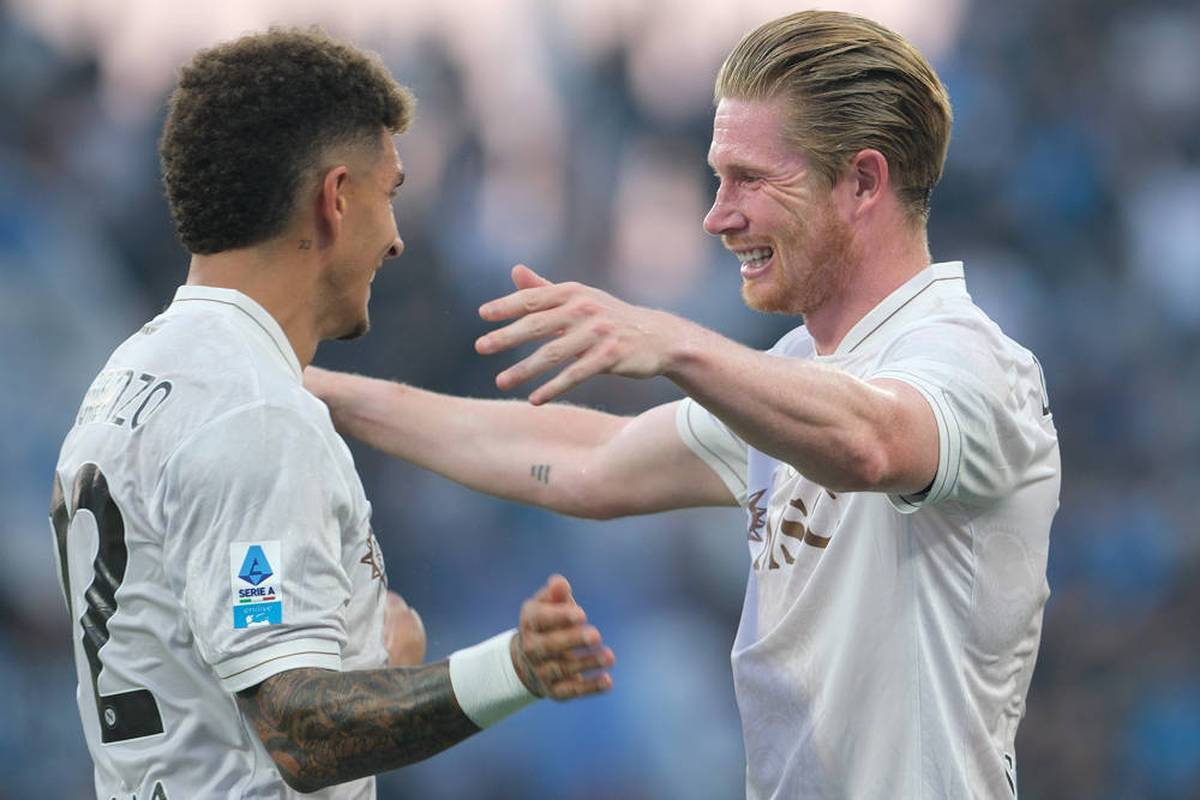 Kevin de Bruyne makes his debut for SSC Naples. After the game, teammates, the trainer and the press find praise for the Belgian.