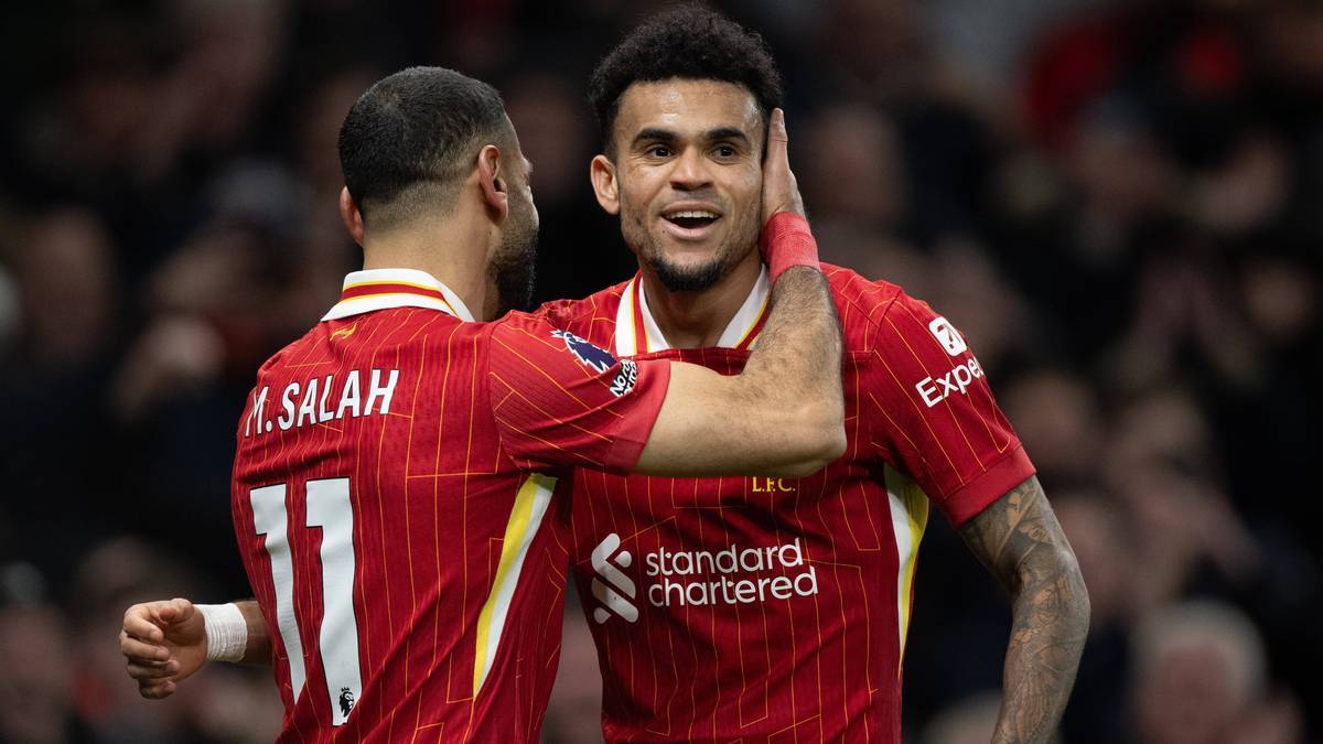 Mohammed Salah Says Goodbye to Luis Díaz Emotionally