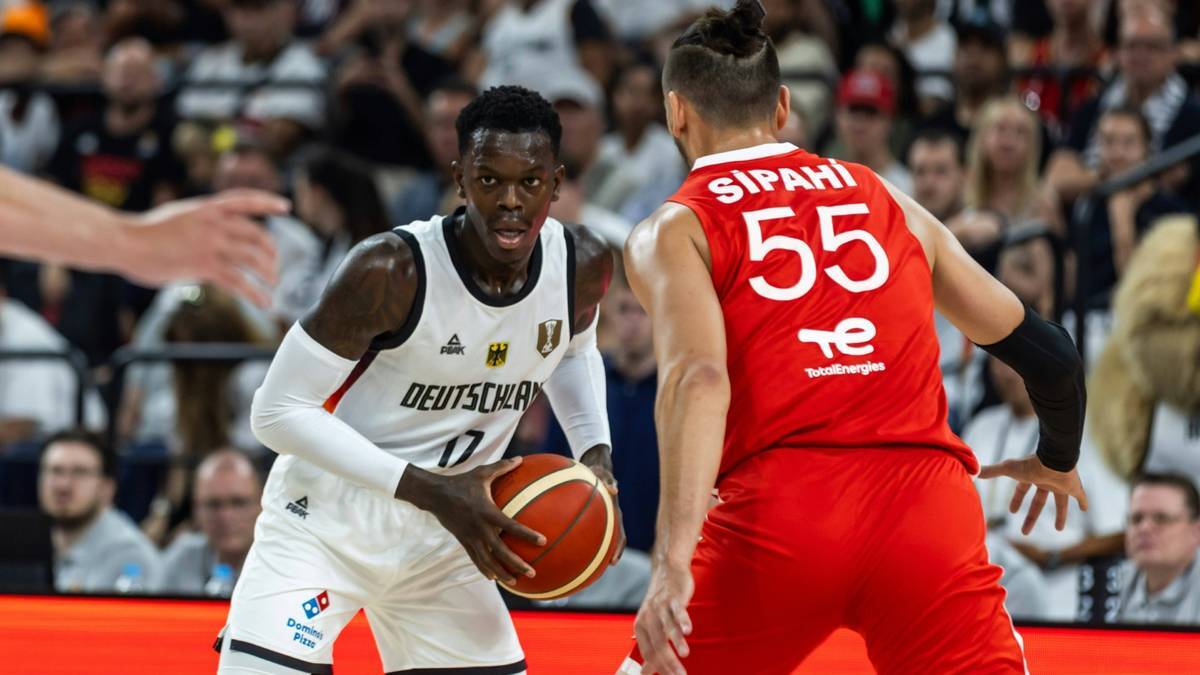 Germany's captain Dennis Schröder