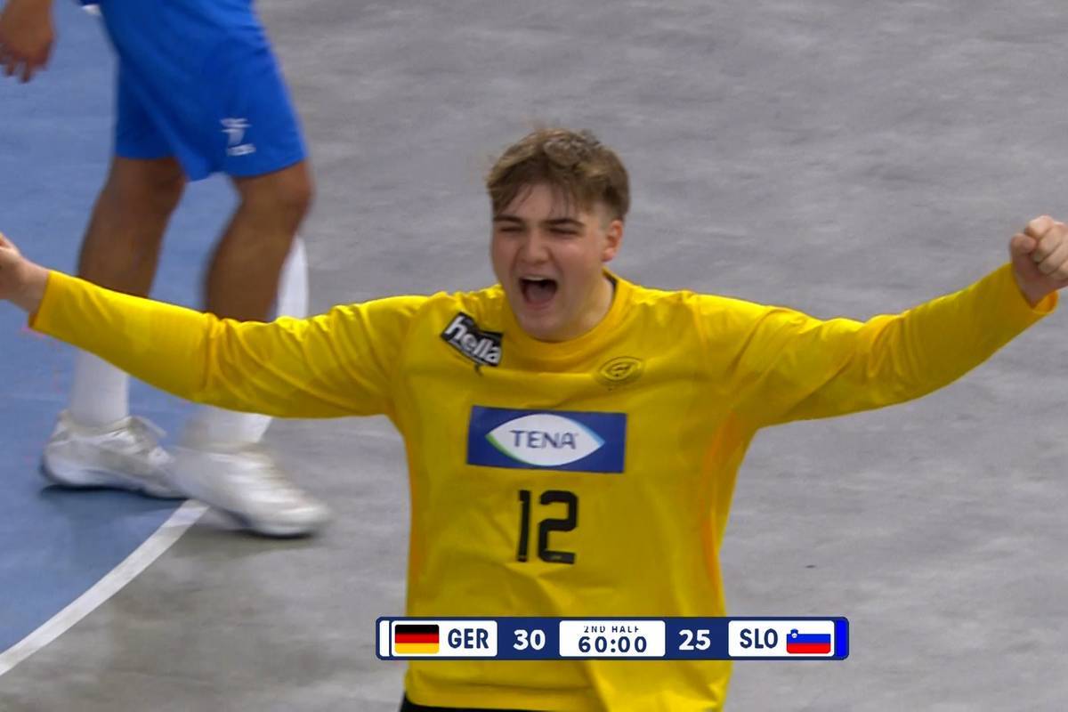 Captivite! Keeper Hext Germany for group victory
