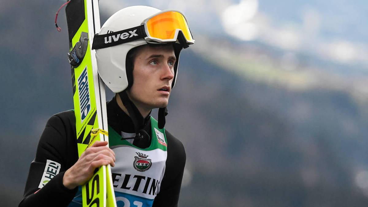 Kristoffer eriksen sundal was caught again with a non-regulation suit