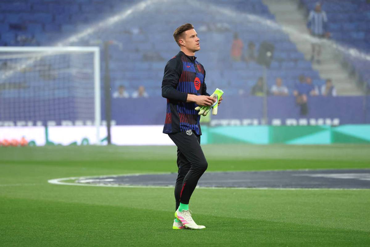 A mud battle has flared up between Marc-André Ter Stegen and FC Barcelona. Now the goalkeeper speaks up.
