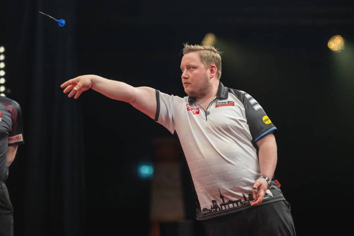 Martin Schindler plays a strong players championship 25 and only misses the finale. Despite better average, it is not enough against Jonny Clayton.