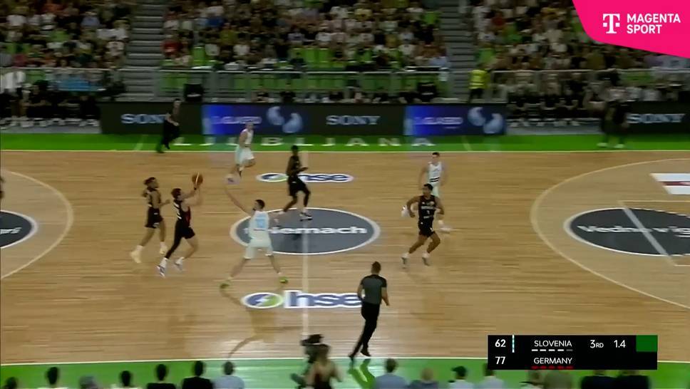 The German basketball player David Krämer Hit a Buzzer Beater from his own owned in the test match of the German National Team Against Slovenia.