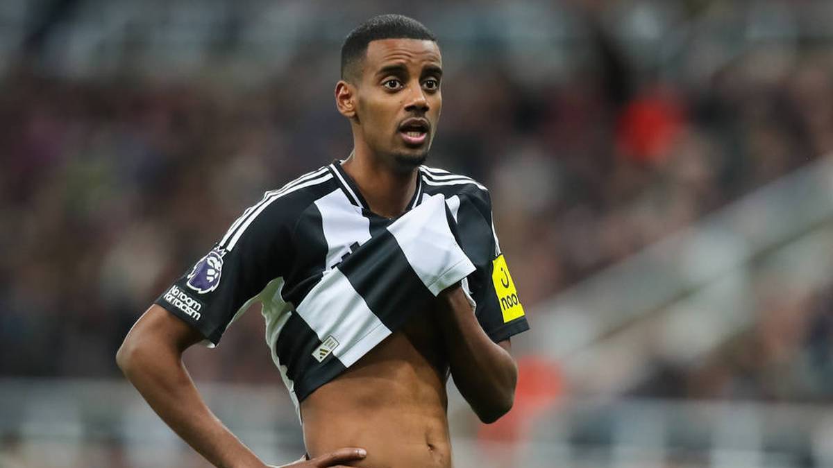 Alexander Isak from Newcastle United Could Still Move to FC Liverpool
