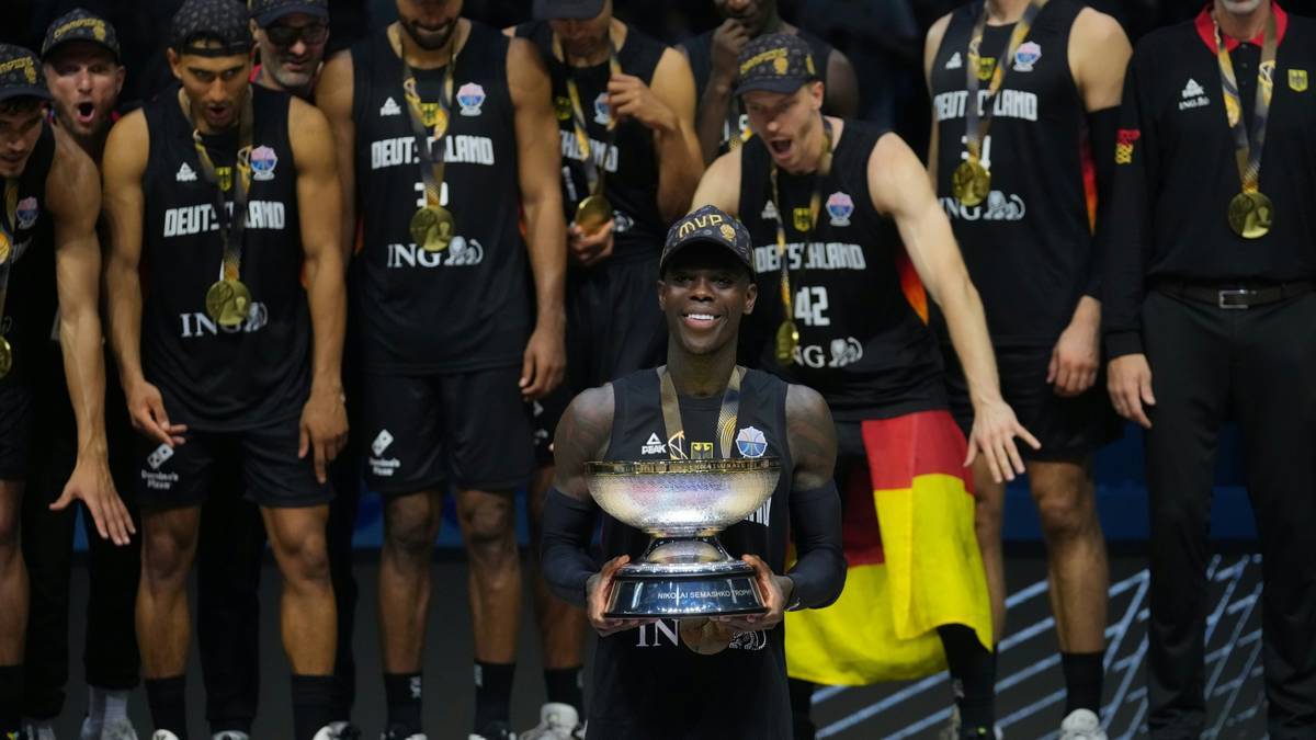 Dennis Schröder and the German Team Celebrated Their European Championship Triumph