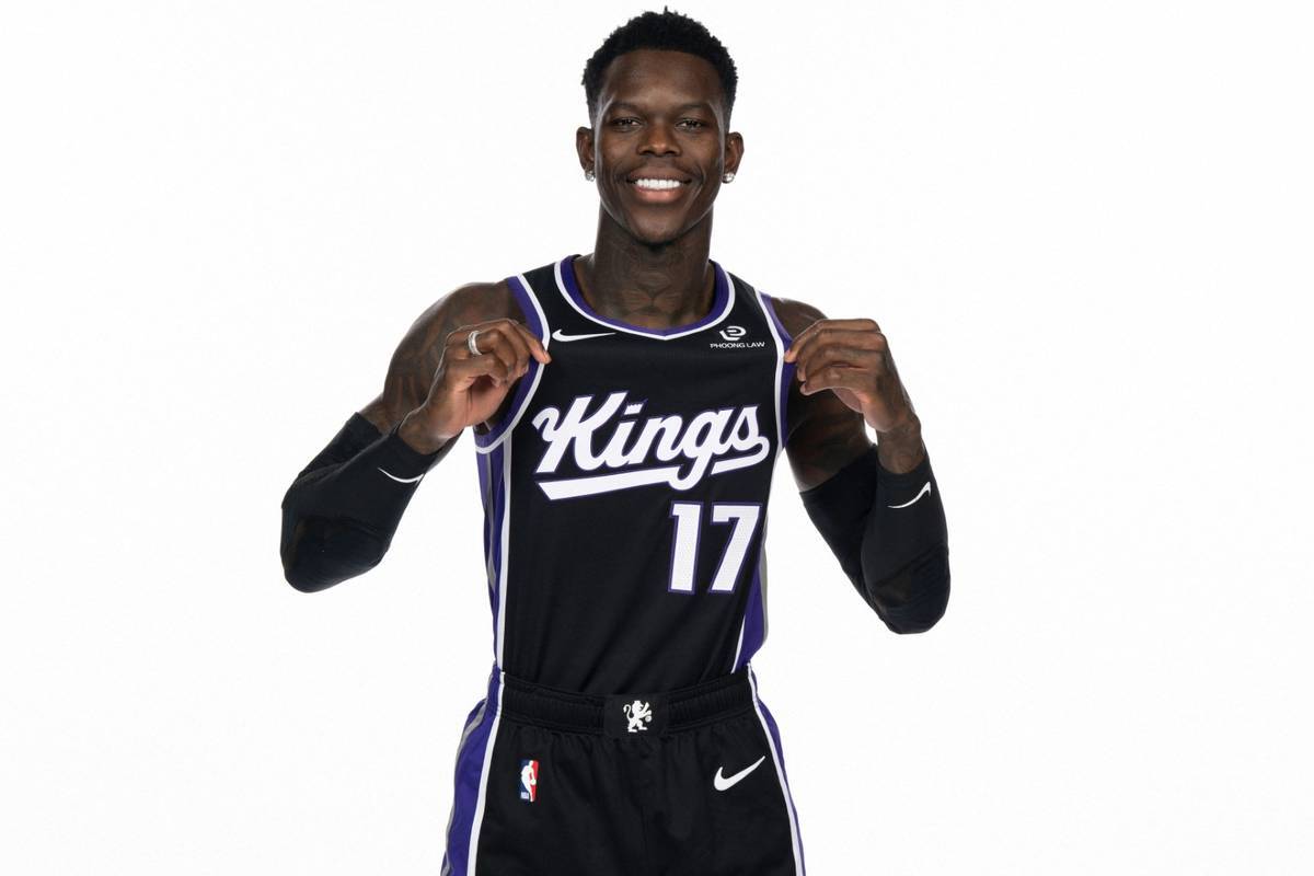"I play to feed my family," says Dennis Schröder. Nevertheless, the national team captain keeps the joy of sport and does not feel any pressure.