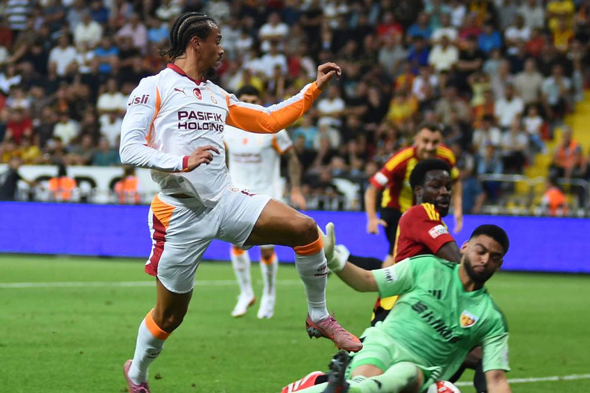 Leroy Sané succeeds in the third game for Galatasaray. But in the emergence of a goal, he causes trouble in the opponent.