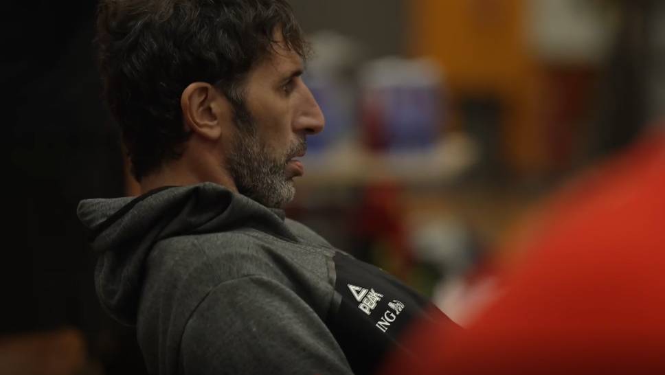 The previous assistant coach Alan Ibrahimagic is now taking on the role of head coach at the DBB team. But the sick national coach Álex Mumbrú still has a lot of training before the quarter -finals at the Eurobasket 2025 against Slovenia.