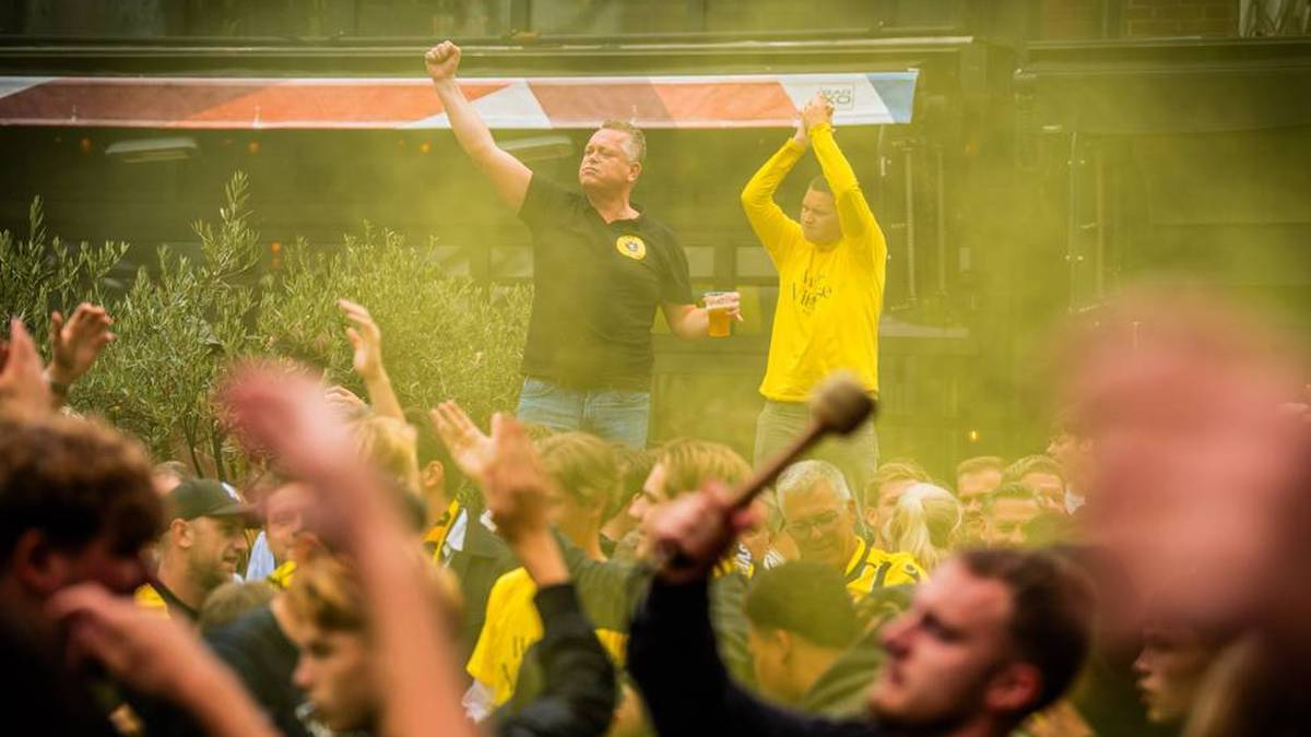 For the time being, Vitesse Arnheim keeps his license