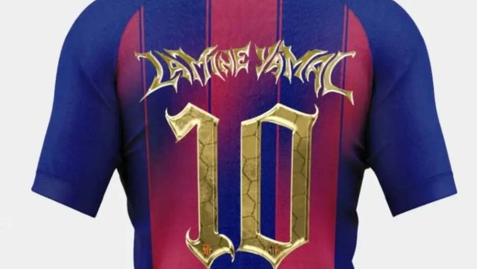 Lamine Yamal won the Kopa Trophy and Aitana Bonmati the Ballon d'Or of women. FC Barcelona brings out a limited special jersey in honor of the two stars on this occasion.