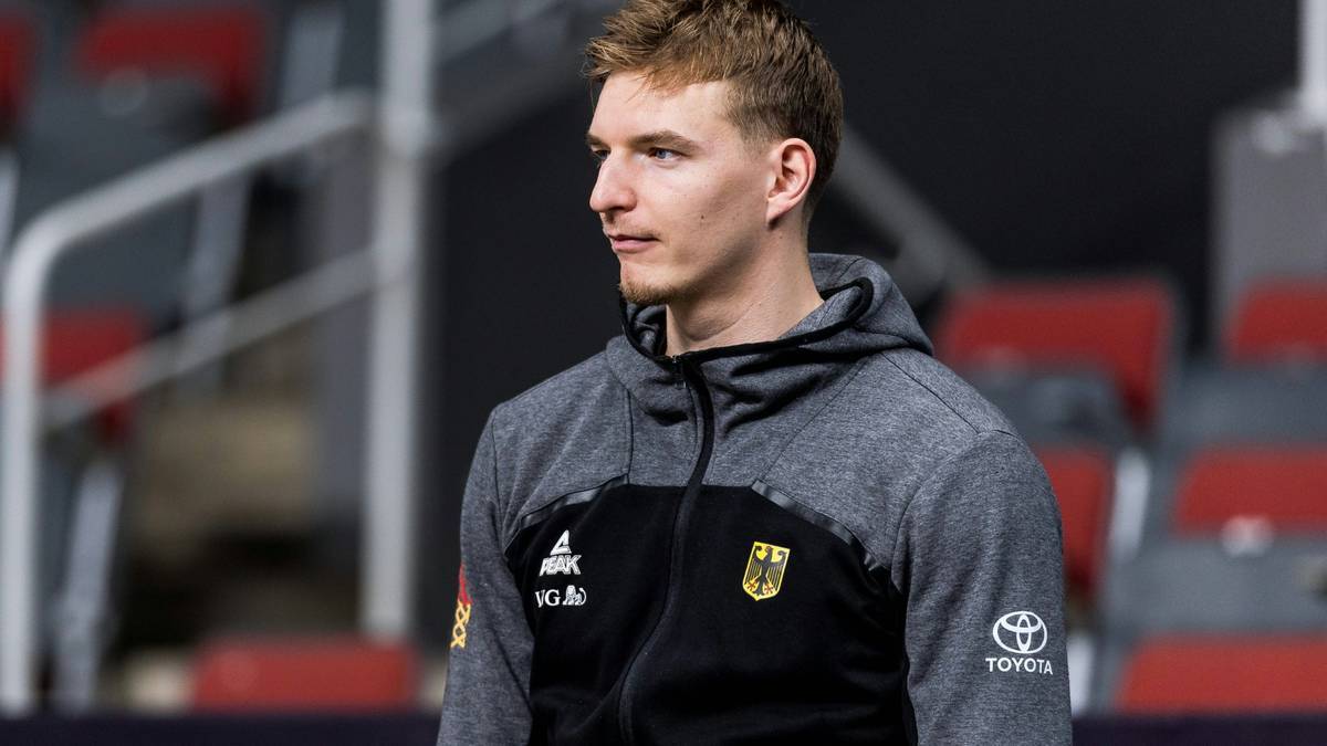 Justus Hollatz wants Miss Out Against Finland