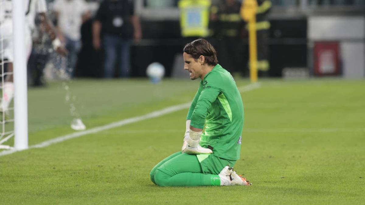 Yann summer after the late 4-3 goal against juventus turin
