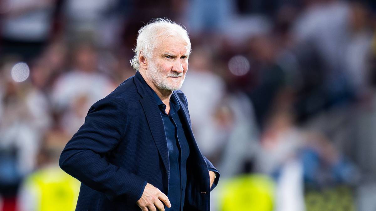 Rudi Völler strengthens Nick Woltemade