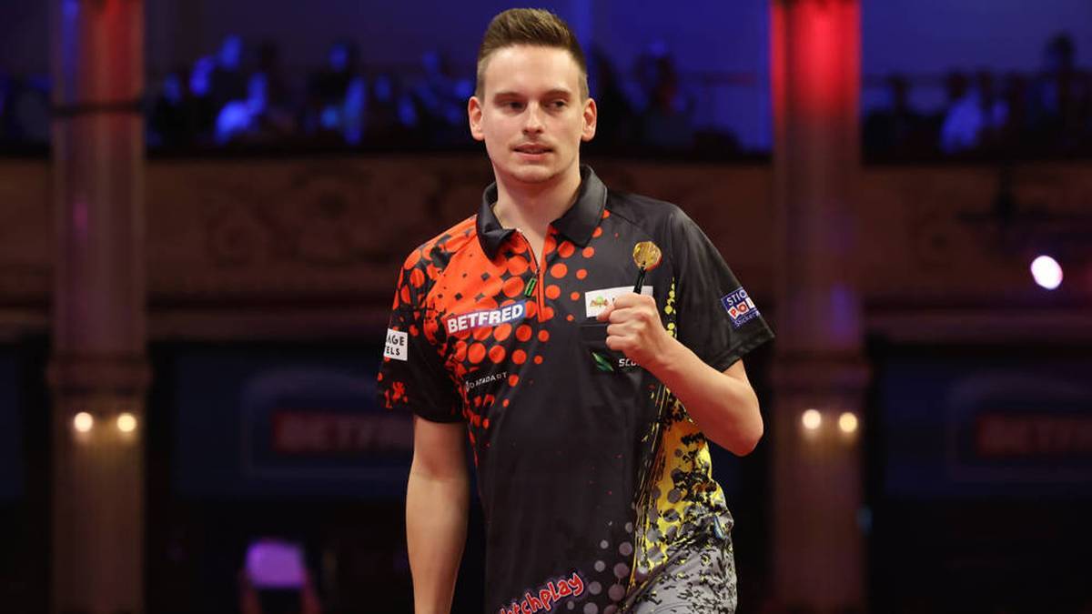 Ricardo Pietreczko won his opening match at Swiss Darts Trophy