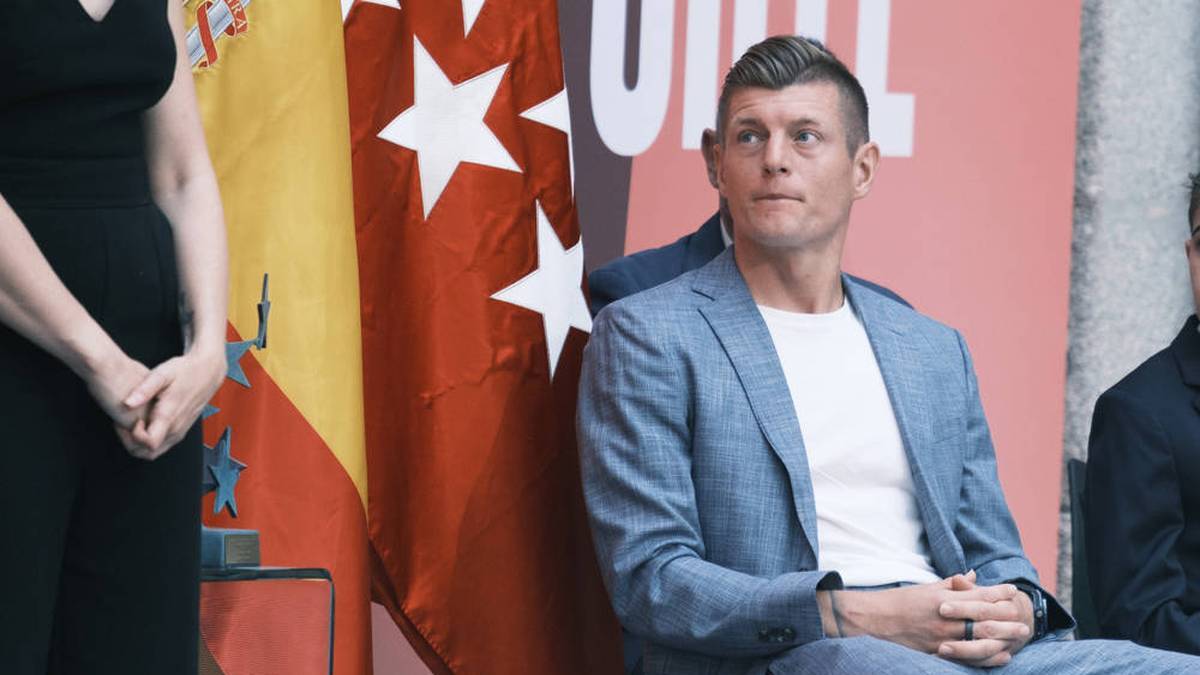 Toni Kroos wonders about the Isak hype