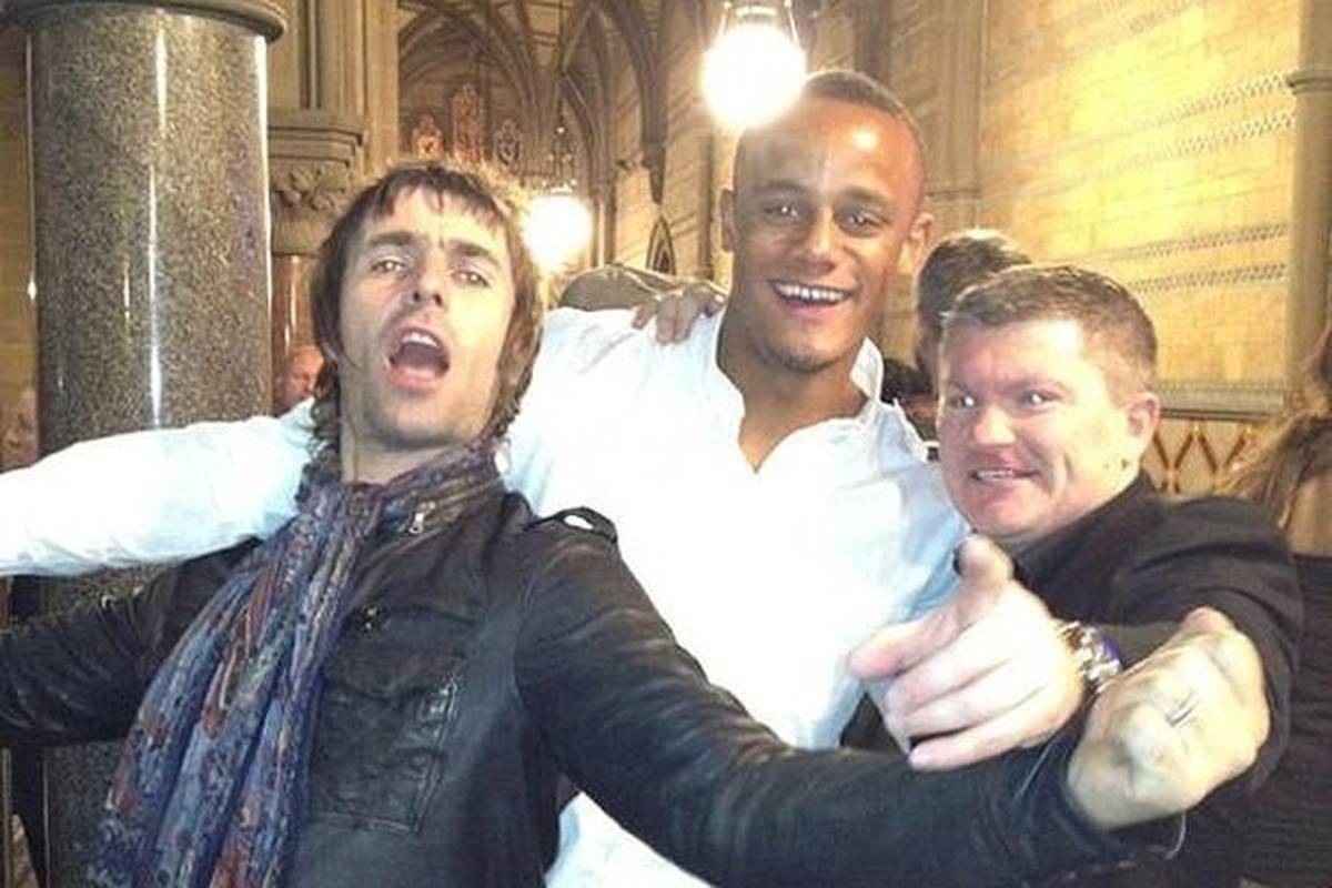 Bayern coach Vincent Kompany mourns emotional words about Box-Idol Ricky Hatton. He posts a special photo.