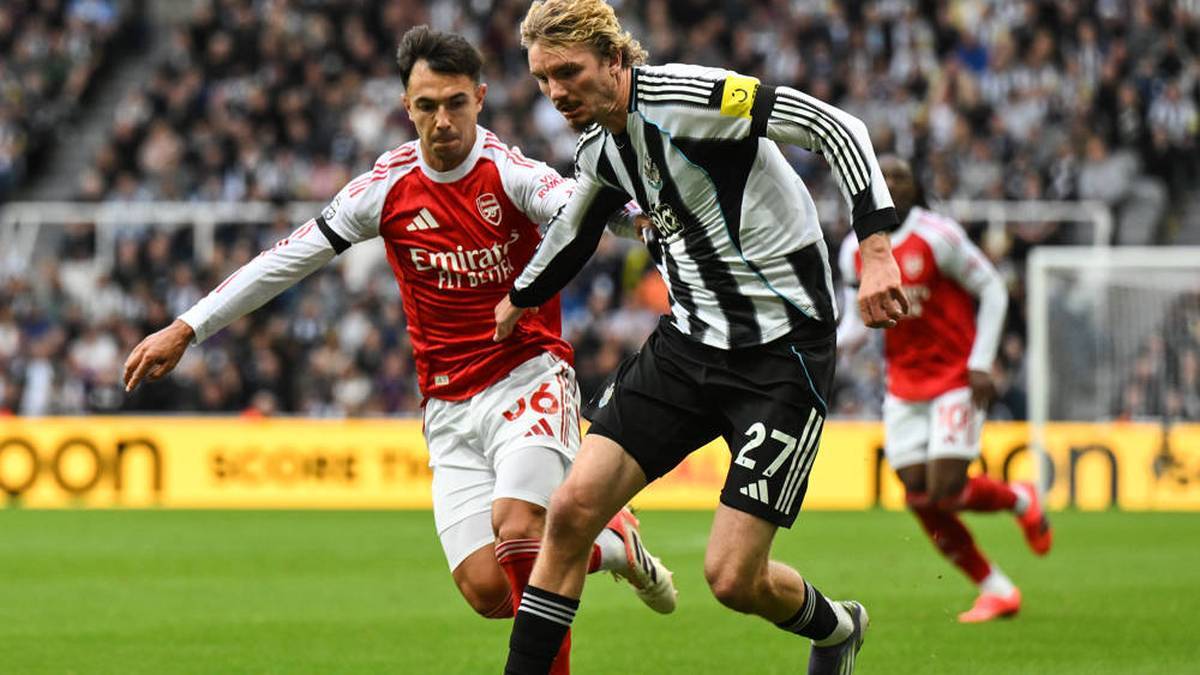 Nick Woltemade got into it with with his arsenal opponent