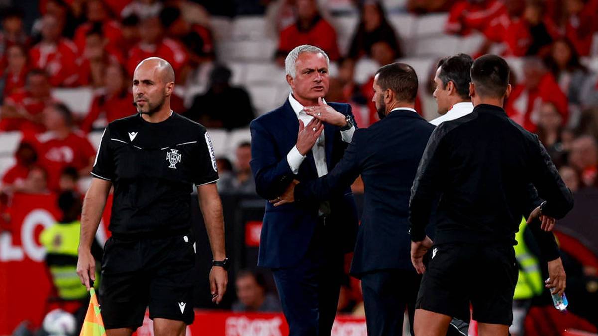 José Mourinho and Benfica Lisbon Falter in the Coach's Home Debut