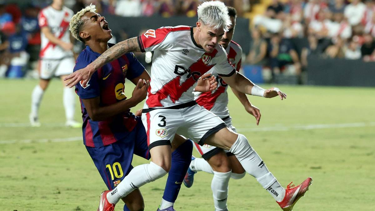 Much messed up in play Twische Rayo and Barca