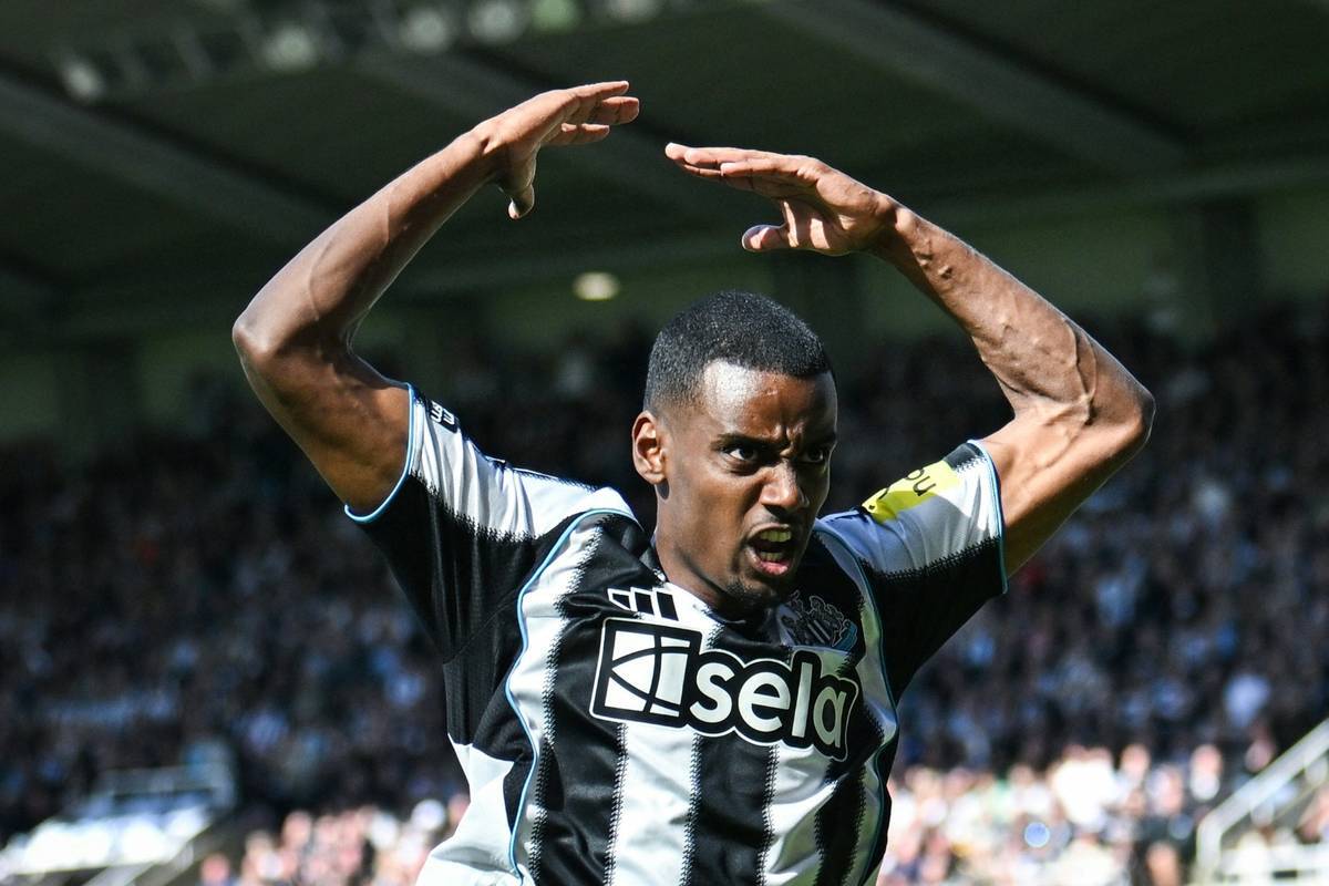 It is the biggest transfer of the Premier League. The attacker signs a six -year contract with Florian Wirtz club.
