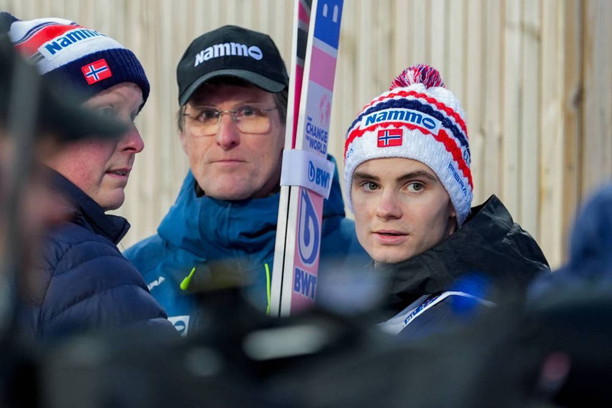 Just in time for the start of the World Cup, Lindvik and Forfang will sit on the starting bar again.