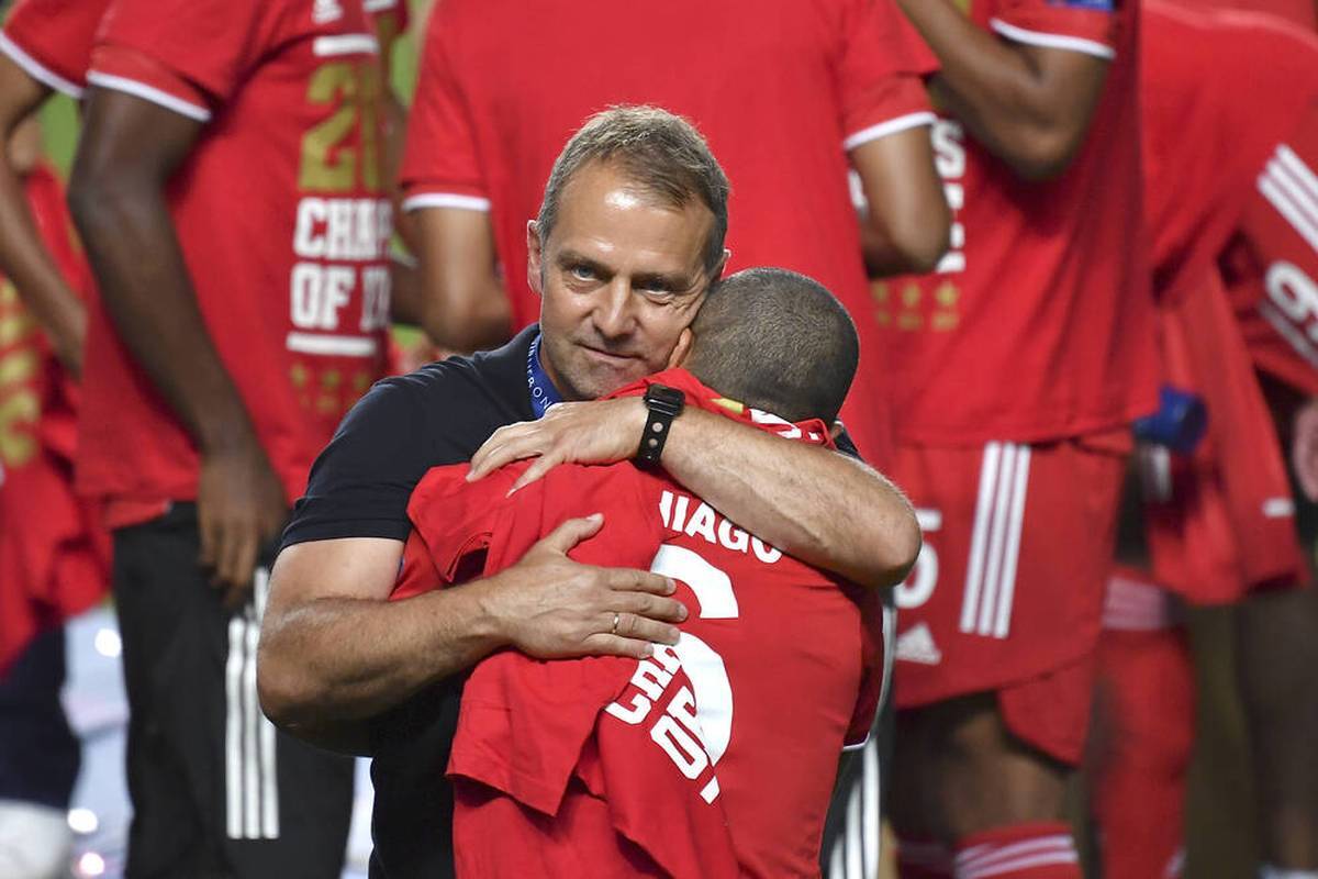 FC Barcelona fulfills Hansi Flick a great wish and brings Thiago back to the coaching team. The ex-Bayern star is a special role in this.