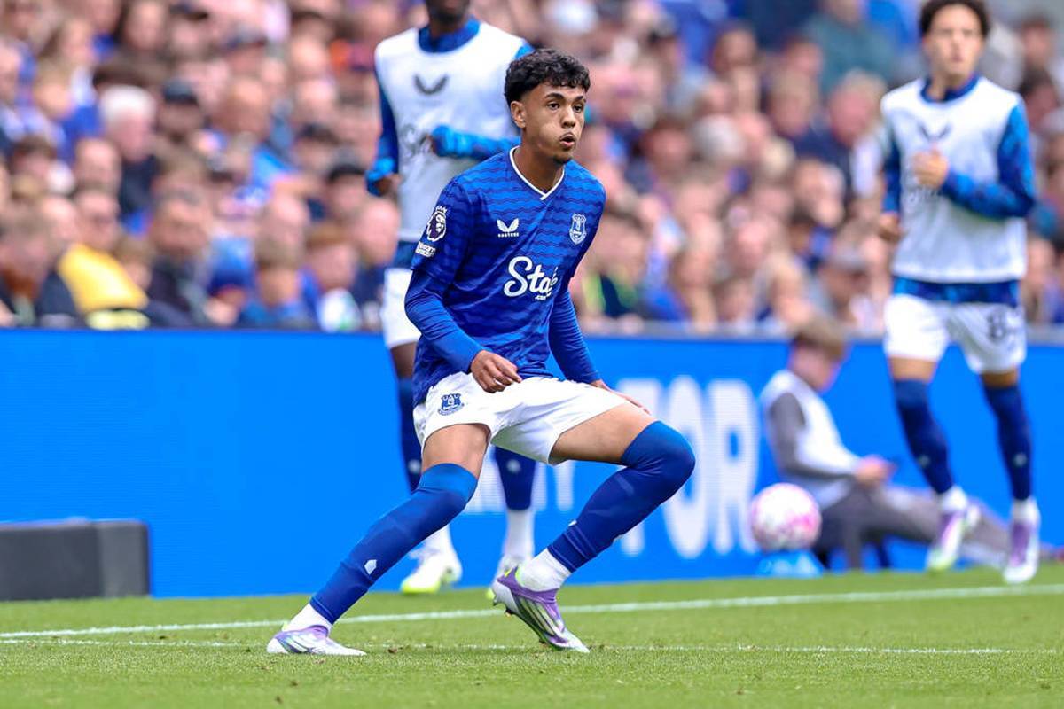 Adam Aznou fled from FC Bayern to Everton in summer to achieve more playing time. Now, however, it looks like he was playing more if he hadn't left Munich.