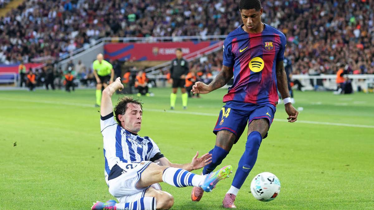 Alvaro Odriozola (left) Played Once for FC Bayern