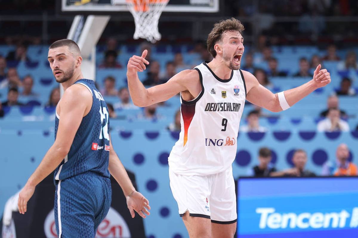 Germany wrestles down at the Slovenia basketball European Championships around superstar Luka Doncic. The DBB team starts weak, but then turns up in the last quarter.