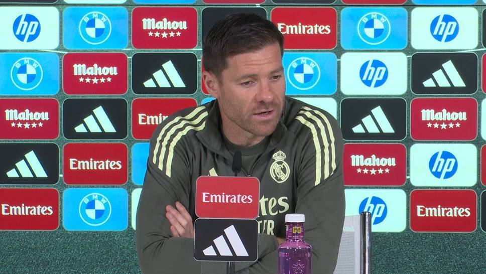 Real coach Xabi Alonso rejects hosting the Barça game in Miami. The 43-year-old criticizes the fact that the decision was made without the consent of all clubs.