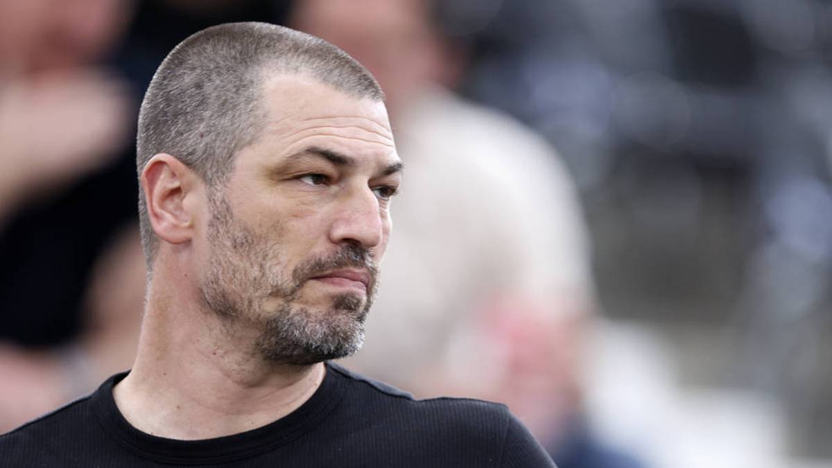 Mark Bellingham is banned from the dressing room at BVB