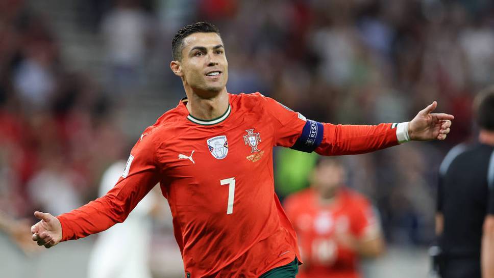 Former national player Tiago Mendes raves about Cristiano Ronaldo: At 40, he still lives for football and is indispensable for Portugal as a goalscorer.