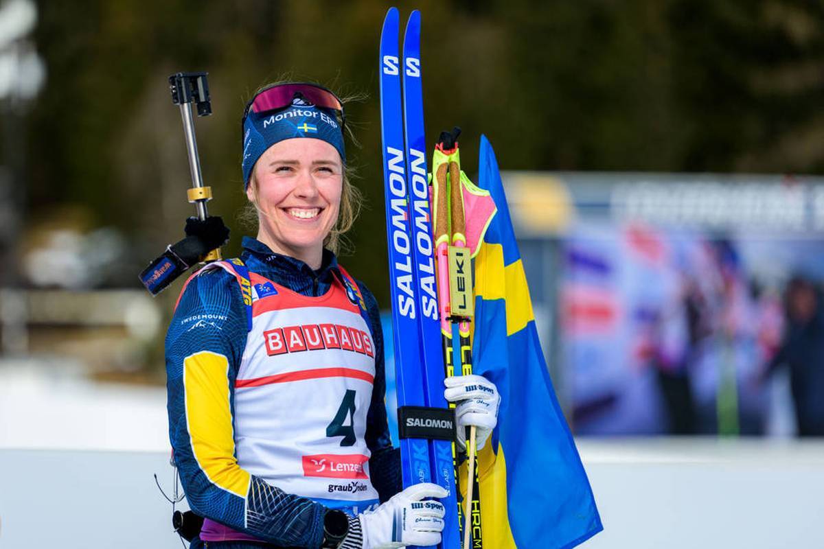 Elvira Öberg presents her new friend. He also comes from the Sweden biathlon team.