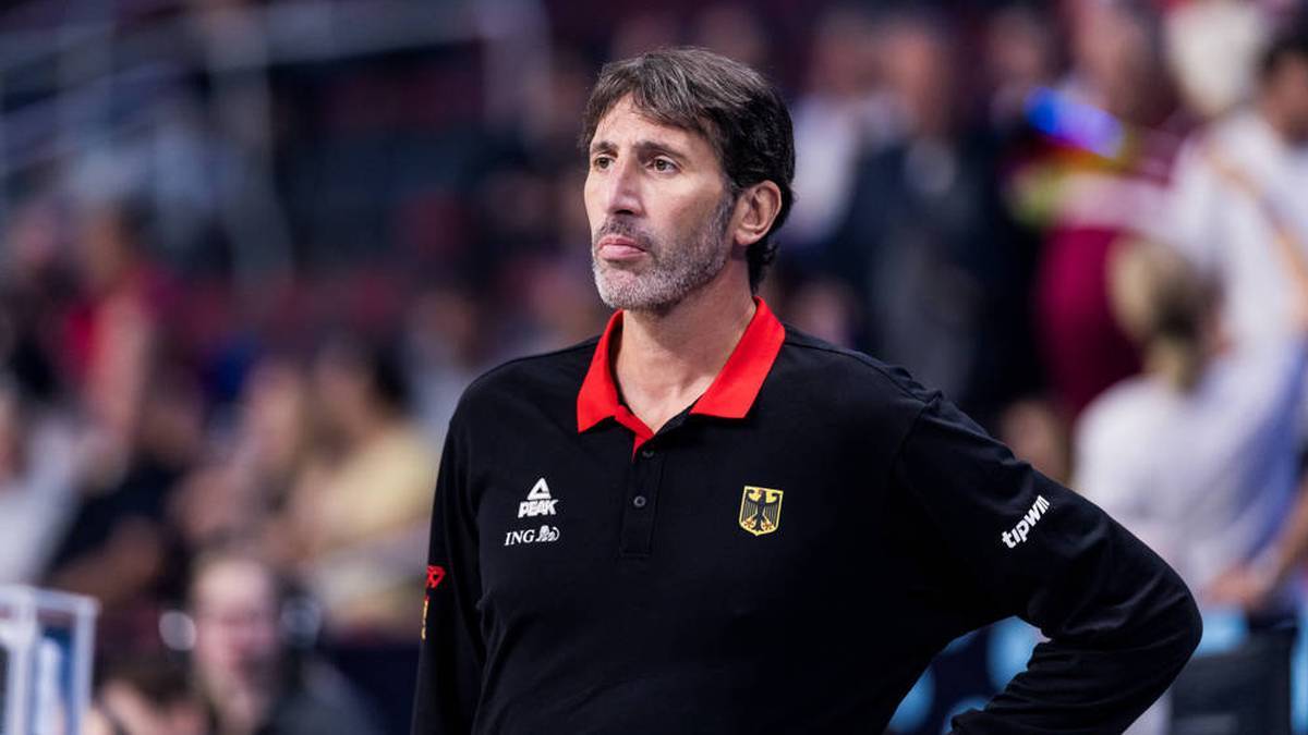 National coach Álex Mumbrú fell seriously ill during the European Basketball Championship