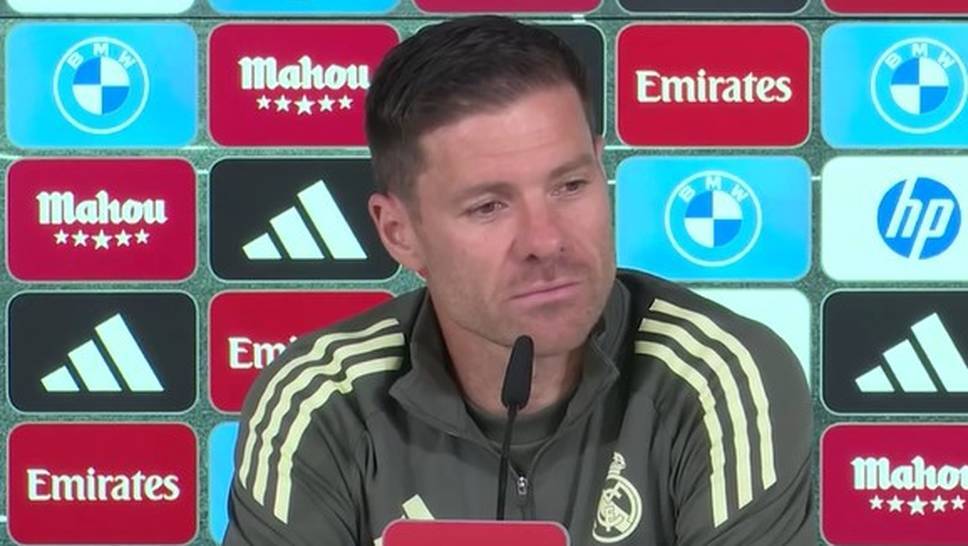 Before the Clásico, Barca star Lamine Yamal said that Real Madrid were regularly favored by the referees, causing a stir. Real coach Xabi Alonso is confronted with the statements at the press conference before the game.