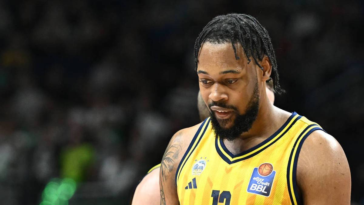 Defeat for Alba