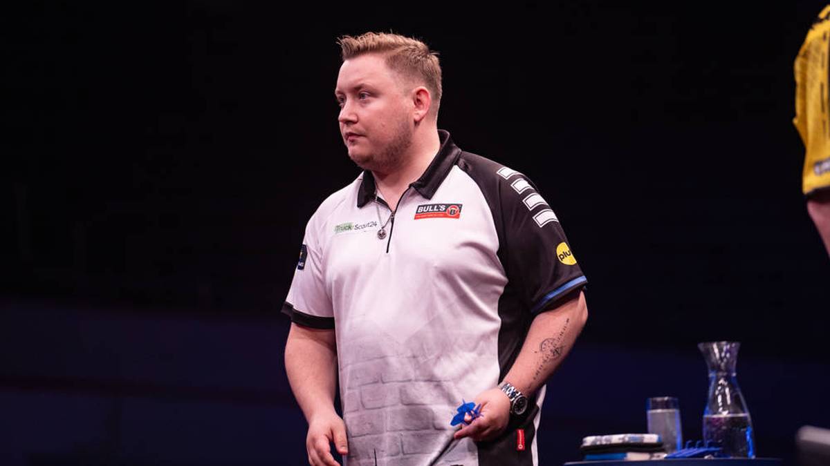 Schindler is eliminated in the round of 16 at the Darts European Championship
