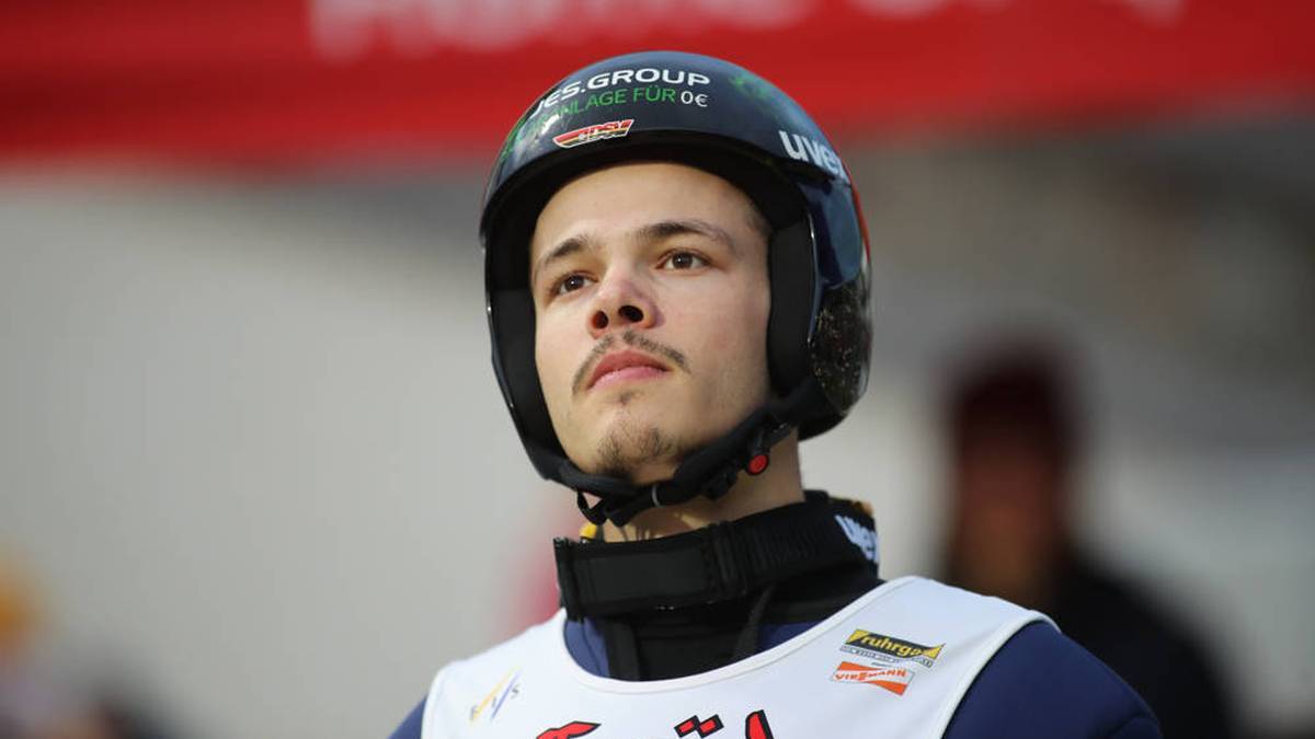 Philipp Raimund takes aim at the Norwegian ski jumpers