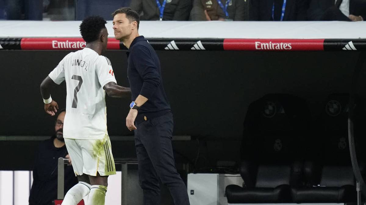 Vinícius Junior was substituted again by Xabi Alonso - and criticized