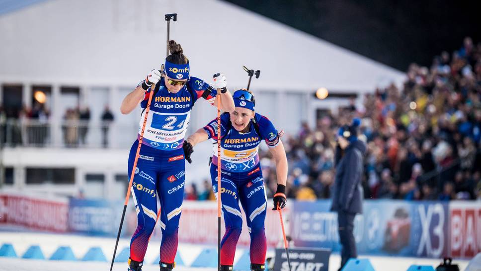The credit card affair involving Julia Simon and Justine Braisaz-Bouchet has shocked French biathlon. Julia Simon was convicted but is still allowed to continue competing for France. Is that going well?
