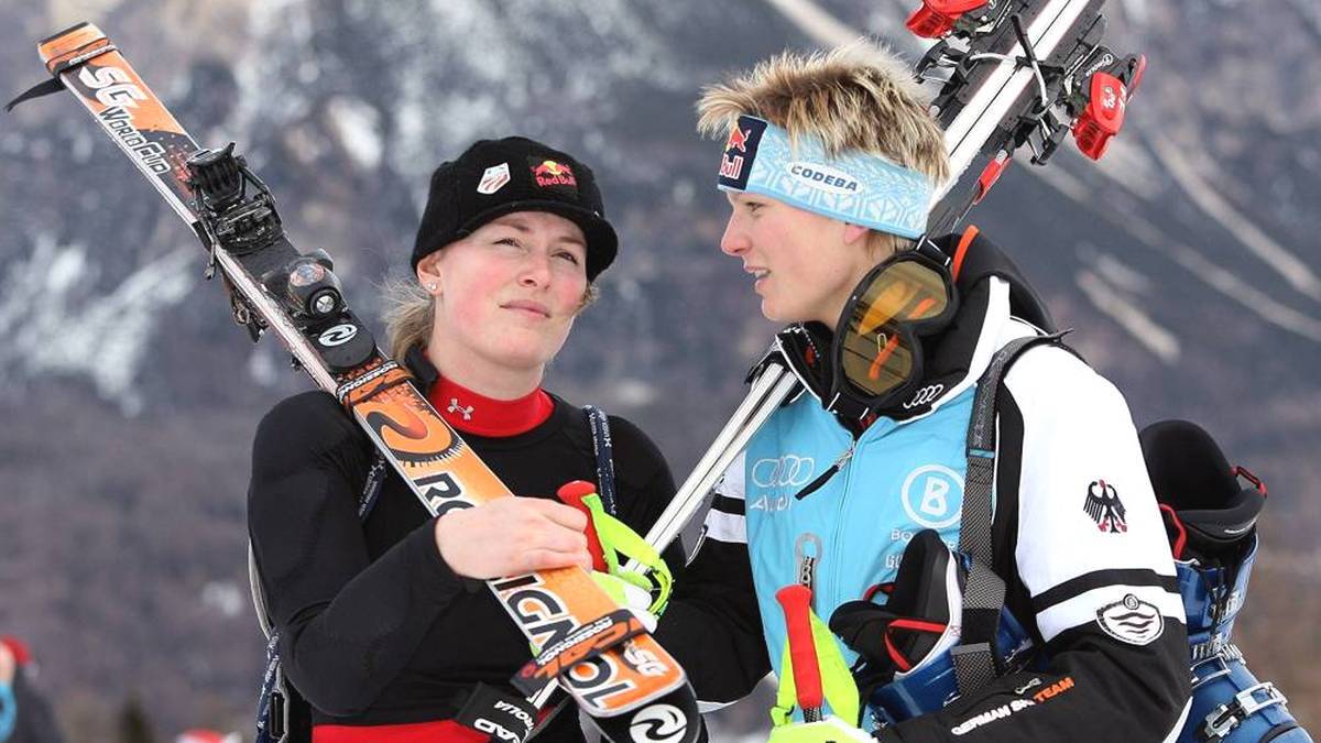 Maria Höfl-Riesch and Lindsey Vonn (l.) in the 2007 season