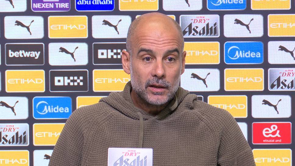 Pep Guardiola counters a reporter's question and admits that he loves "thinking a lot".