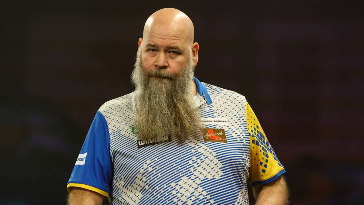 Andreas Harrysson is eliminated in the Round of 16 at the Darts World Championship