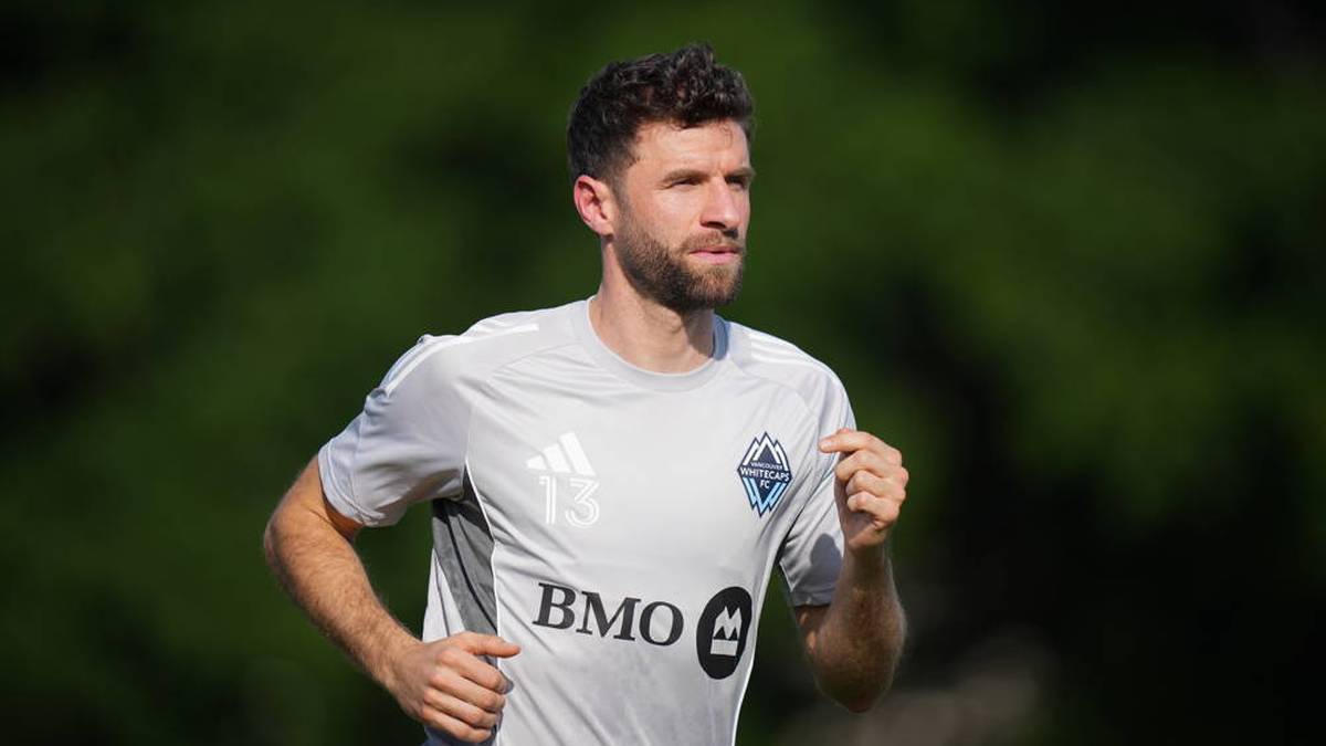 Thomas Müller and the Vancouver Whitecaps receive a special permit before the MLS Final