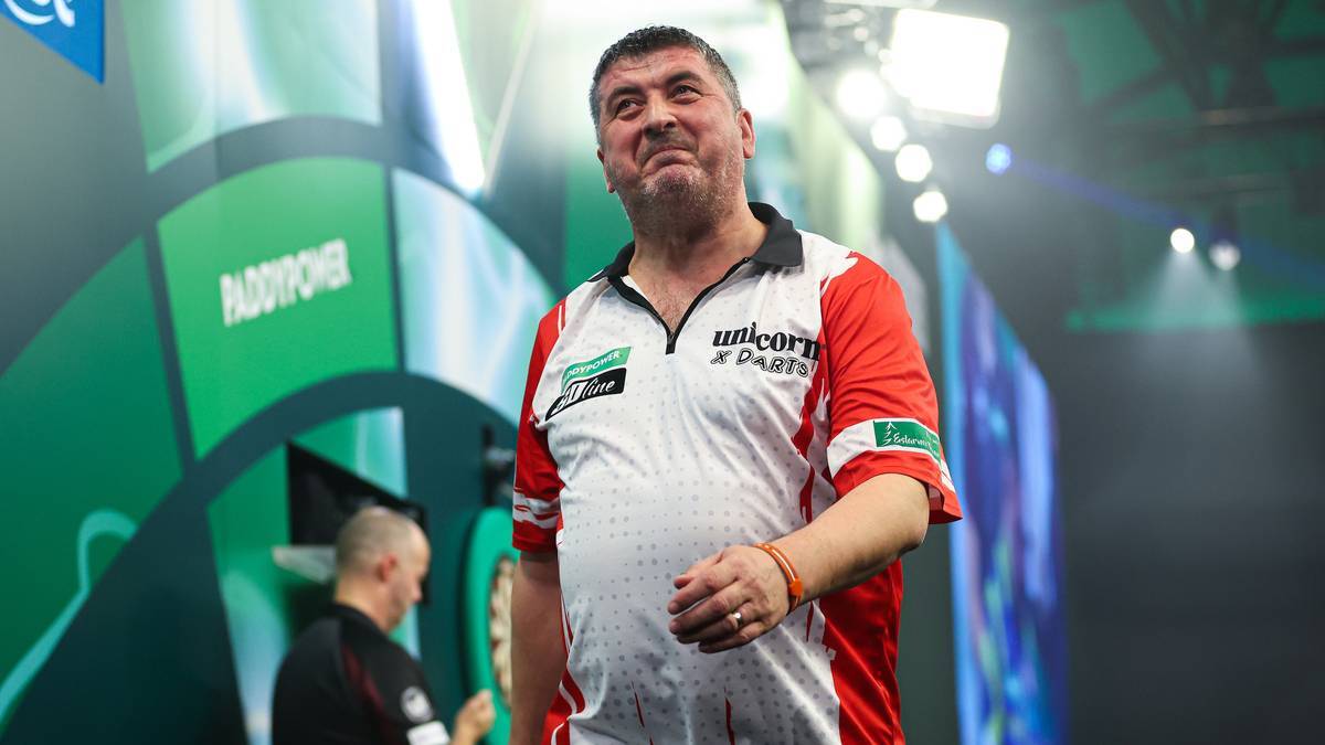 Mensur Suljovic lashed out at Joe Cullen again