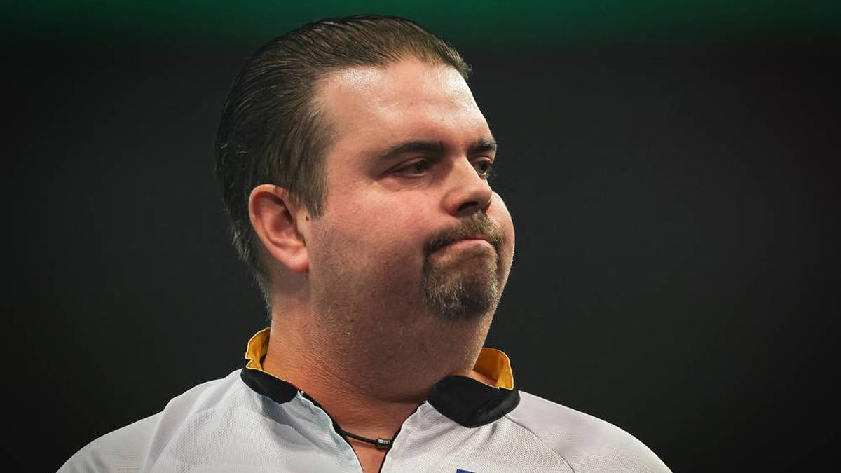 Gabriel Clemens was eliminated in the third round of the Darts World Championship