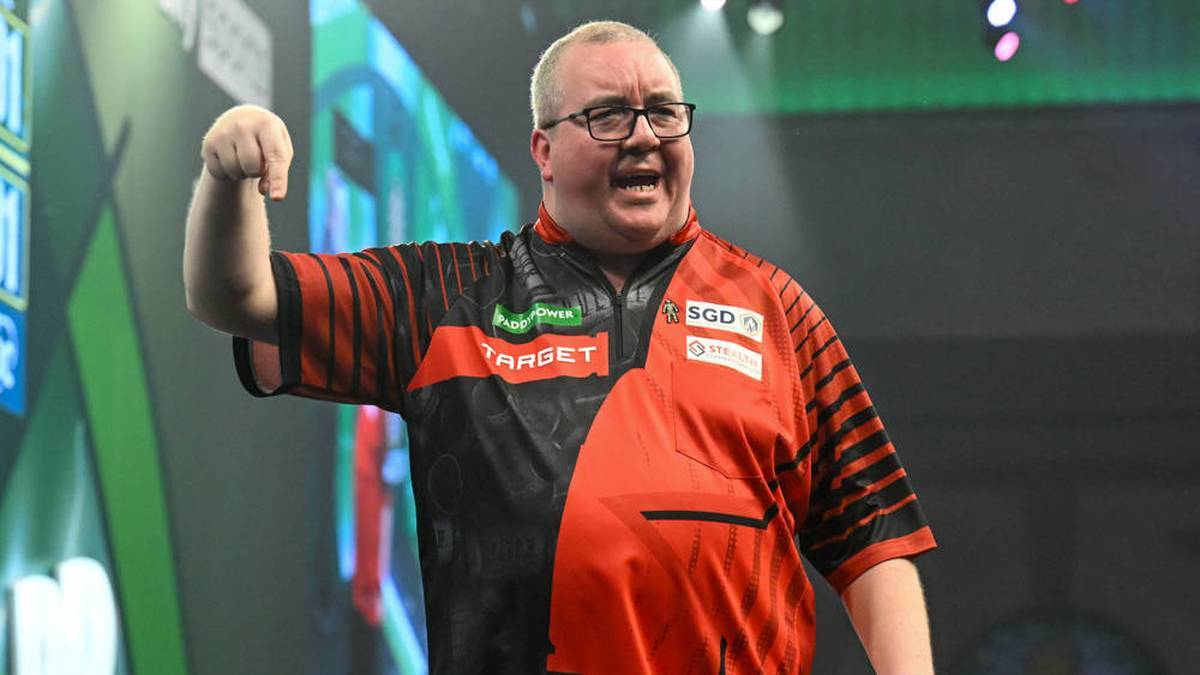 Many darts fans were happy about Stephen Bunting's elimination